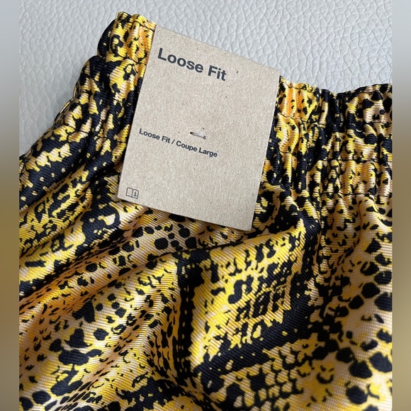 NWT - Nike Women’s Dri-Fit Rebel Fly Basketball Short - Size M - Picture 10 of 12